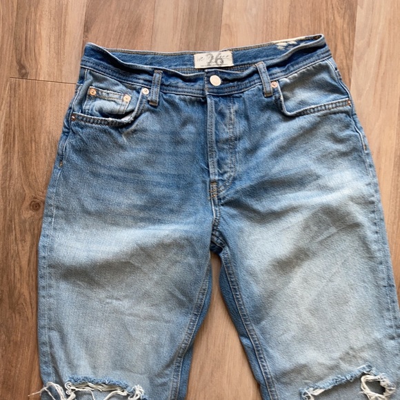 We the free distressed w holes raw fray hem button fly jean size 26 - Picture 9 of 17